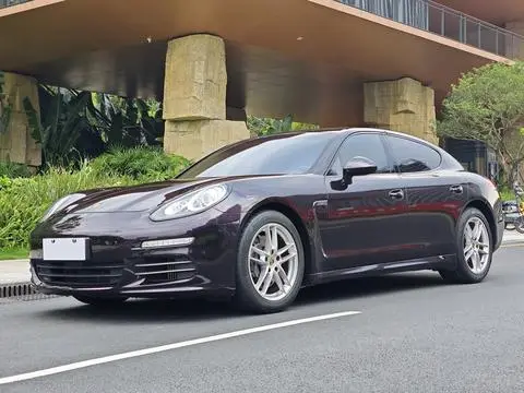 Porsche Panamera 2016