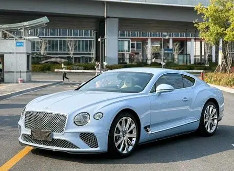 Bentley 欧陆 2022 — фото 1