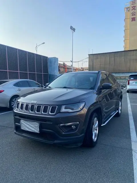 Jeep 指南者 2017