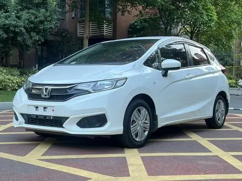 Honda Fit 2018 — фото 1