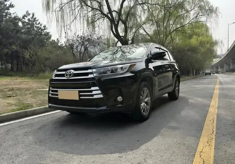 Toyota Highlander 2021