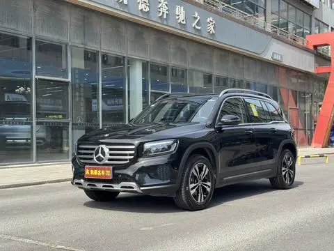 Mercedes-Benz GLB 2024
