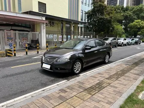Nissan 轩逸 2014