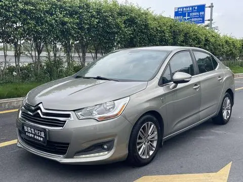 Citroën C4L 2014