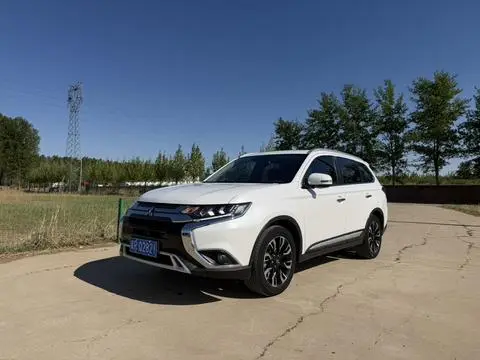Mitsubishi 欧蓝德 2020