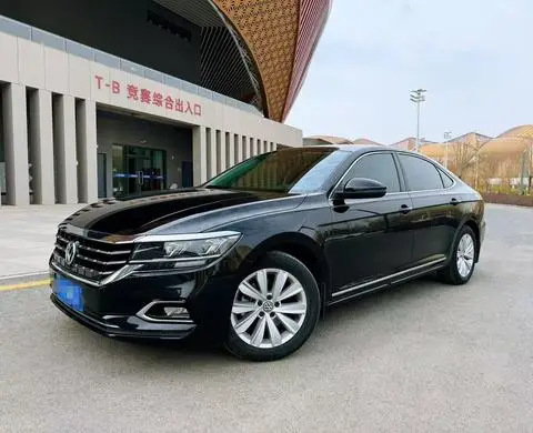 Volkswagen Passat 2019 — фото 1