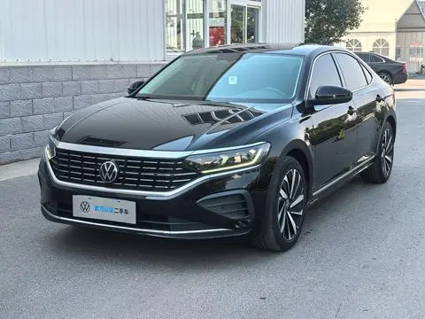 Volkswagen Passat 2024