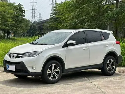 Toyota RAV4 2015