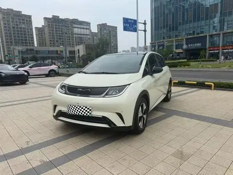 BYD Dolphin 2023