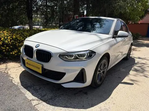 BMW 1 Series 2021