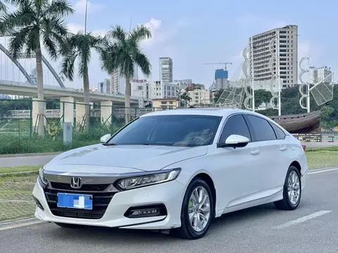 Honda Accord 2018 — фото 1