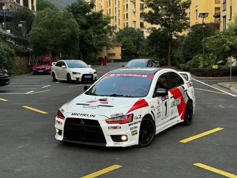 Mitsubishi 翼神 2012
