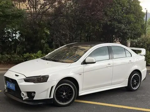 Mitsubishi 翼神 2011