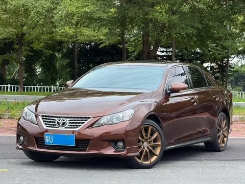 Toyota Reiz 2012