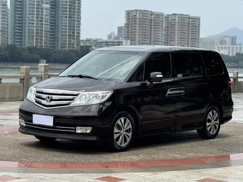 Honda 艾力绅 2015