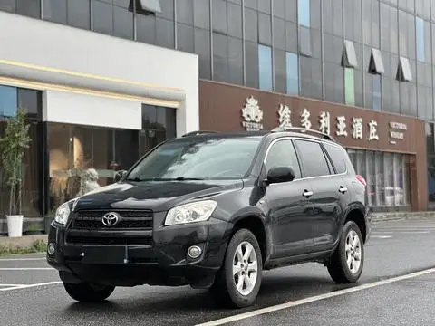 Toyota RAV4 2011