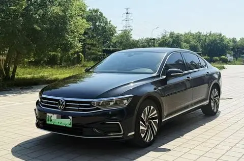 Volkswagen MagotanPHEV 2022