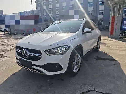 Mercedes-Benz GLA 2020