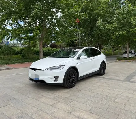 Tesla Model X 2016