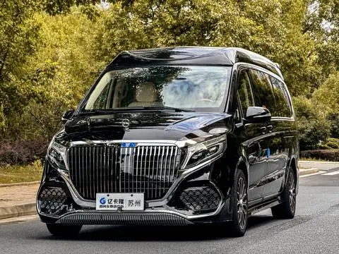 Mercedes-Benz V-Class 2022 — фото 1