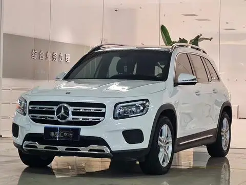 Mercedes-Benz GLB 2022 — фото 1