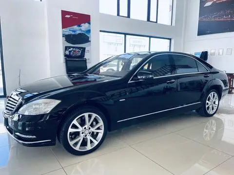 Mercedes-Benz S-Class 2012