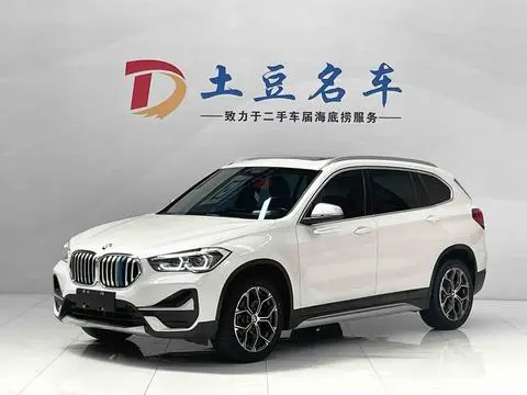 BMW X1 2022 — фото 1