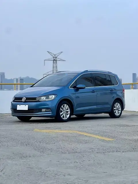 Volkswagen 途安L 2016