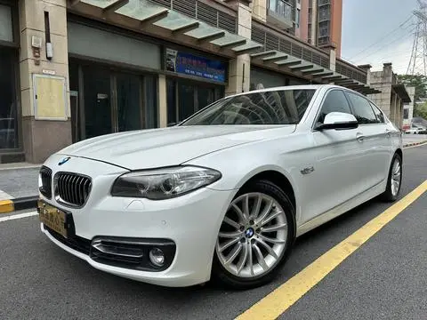BMW 5 Series 2014 — фото 1