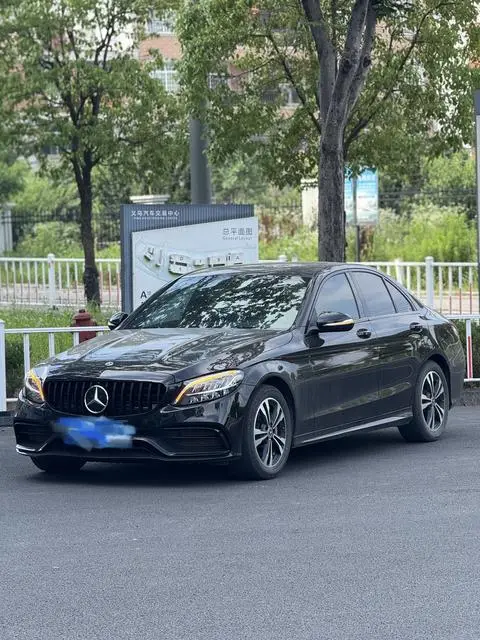 Mercedes-Benz C-Class 2019 — фото 1