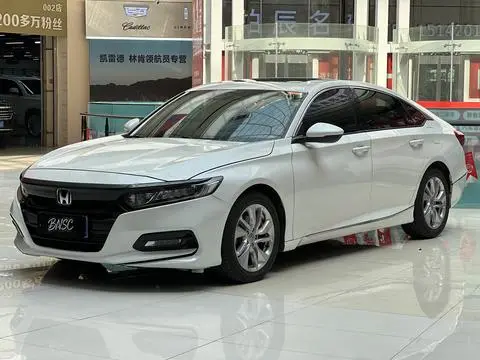 Honda Accord 2018 — фото 1