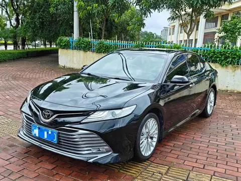 Toyota Camry 2019