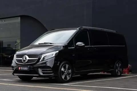 Mercedes-Benz V-Class 2021 — фото 1