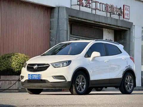 Buick Encore 2017 — фото 1