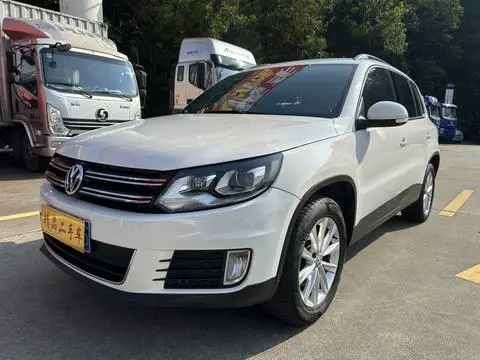 Volkswagen Tiguan 2015 — фото 1