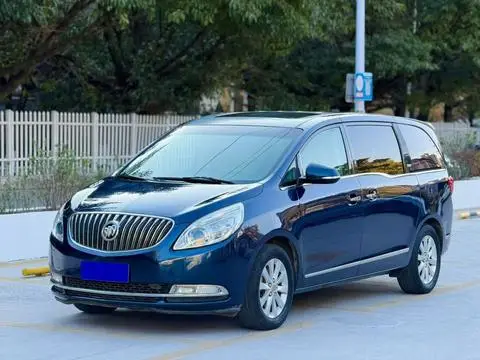Buick GL8 2015 — фото 1