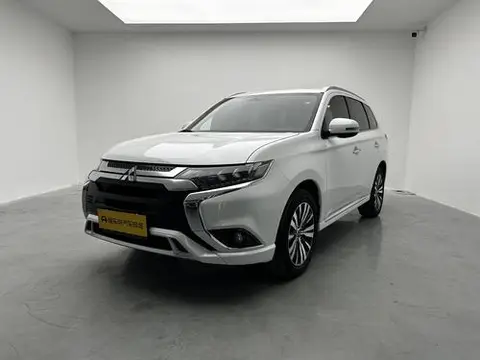 Mitsubishi 欧蓝德 2021