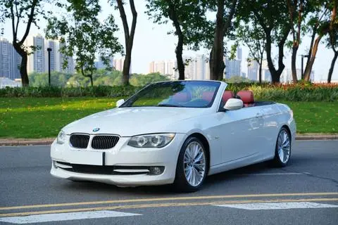 BMW 3 Series 2011 — фото 1