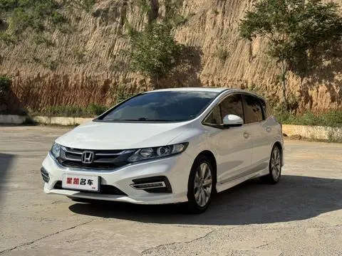 Honda Jade 2017 — фото 1