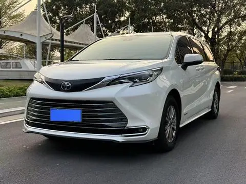 Toyota 赛那 2023