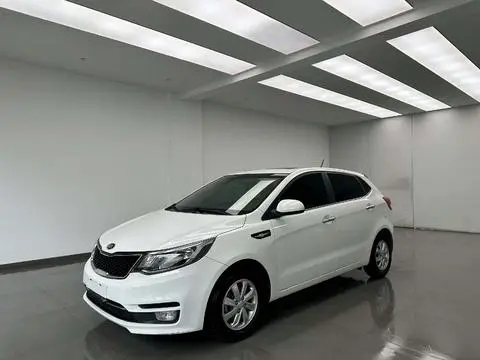 Kia K2 2015 — фото 1