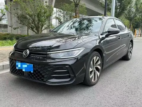 Volkswagen Passat 2025