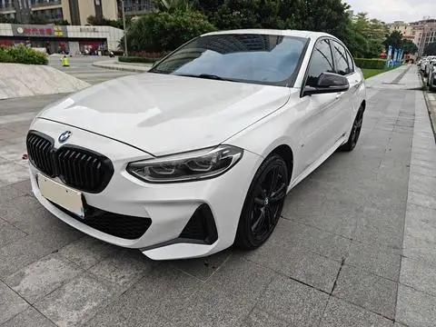 BMW 1 Series 2021
