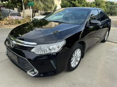 Toyota Camry 2016 — фото 1