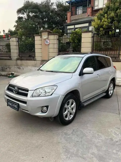 Toyota RAV4 2009