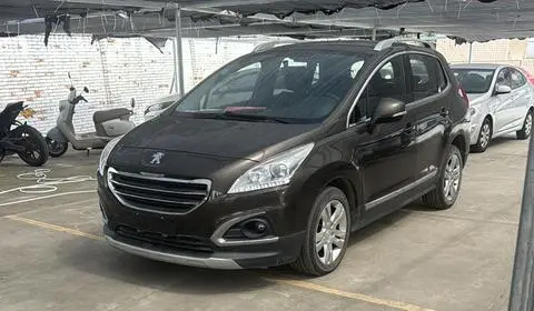 Peugeot 3008 2015 — фото 1