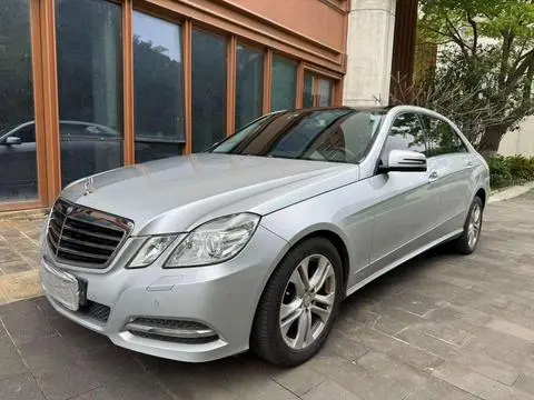 Mercedes-Benz E-Class 2011