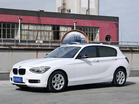 BMW 1 Series 2012 — фото 1