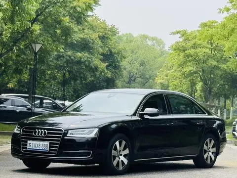 Audi A8 2013