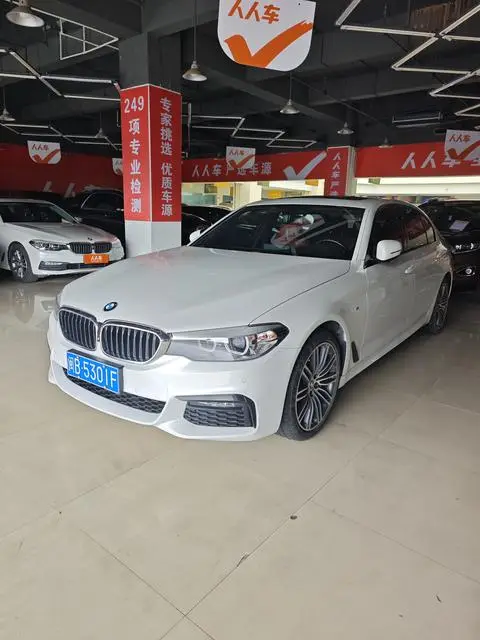 BMW 5 Series 2019 — фото 1